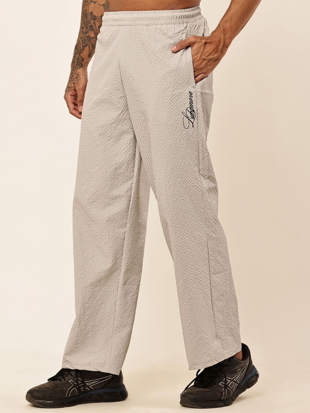 POP CLOUD TRACKPANTS