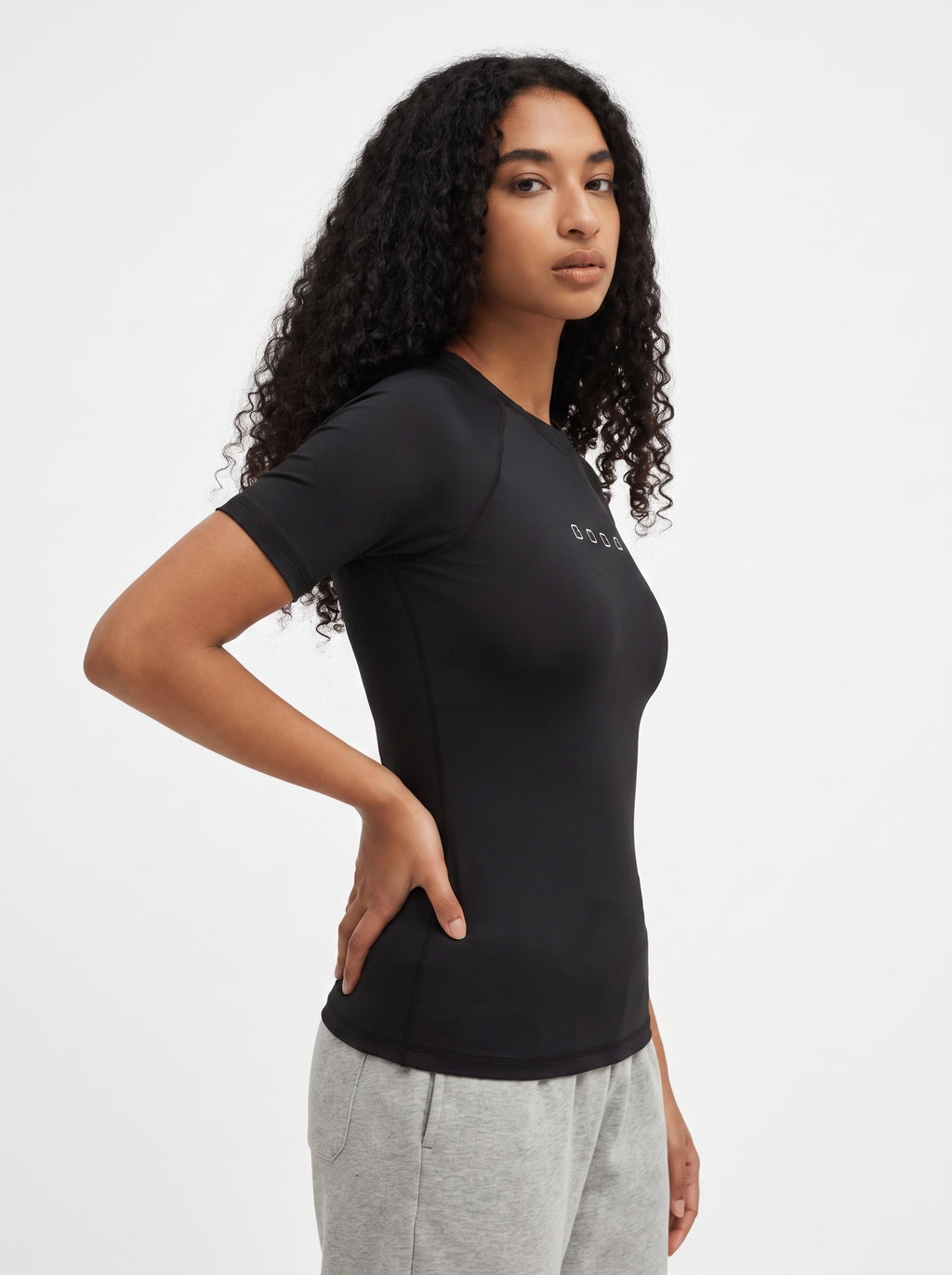 WOMEN'S COMPRESSION FIT TSHIRT